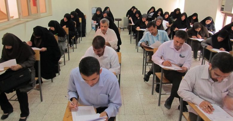 آزمون استخدام مترجم غیر حضوری